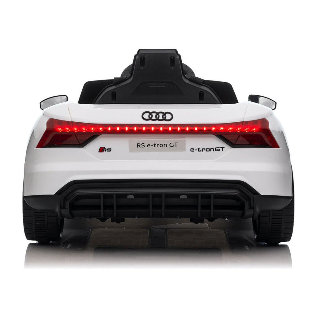 Audi RS e-tron GT blanche enfant, vue arrière avec feux LED