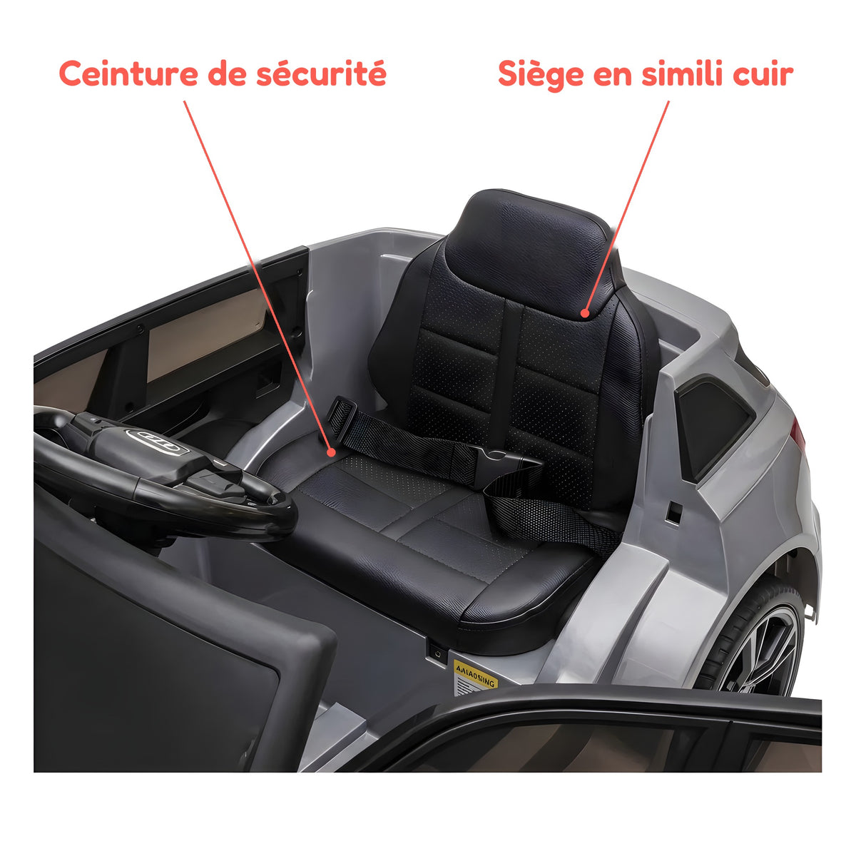Siège en simili cuir et ceinture de sécurité de l'Audi RS6 enfant