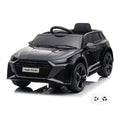 Audi RS6 noire, voiture électrique enfant 12V, vue trois quarts avant avec sa télécommande