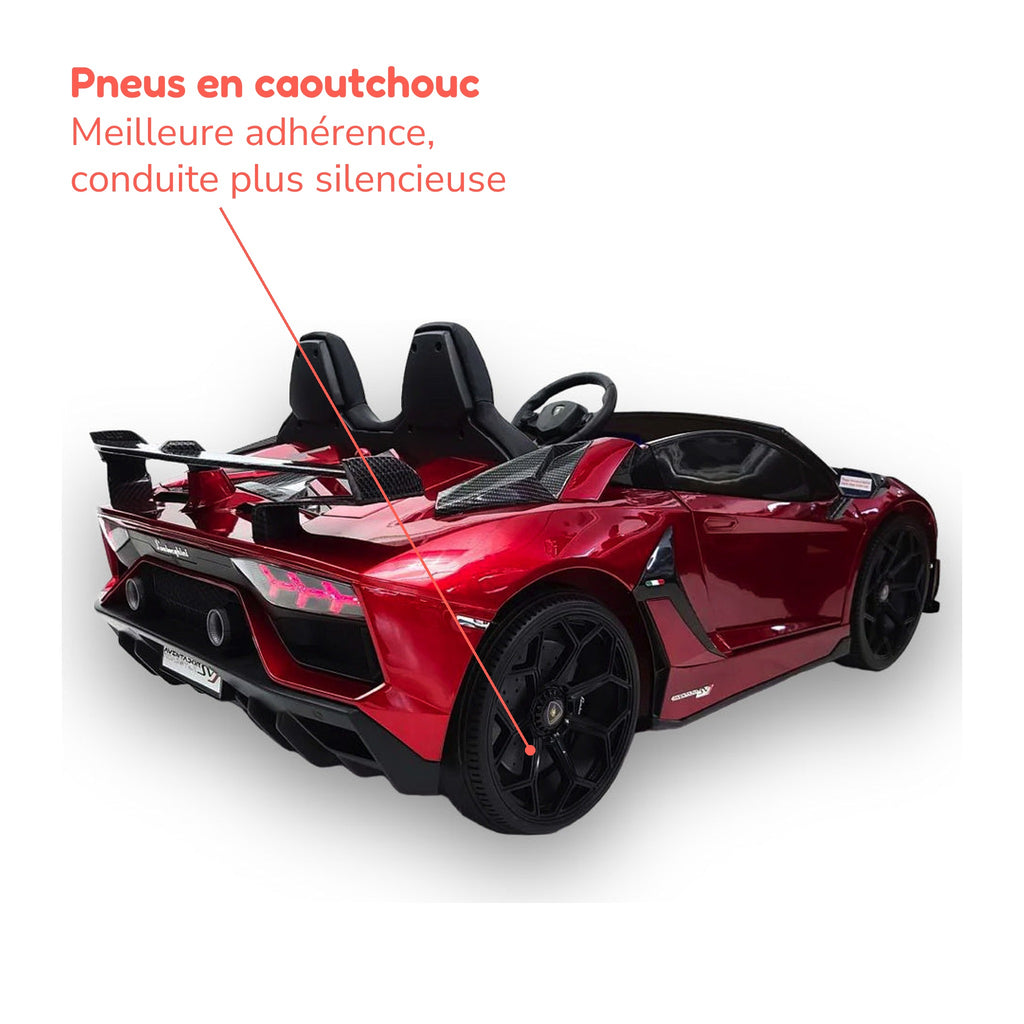 Pneus en caoutchouc de la Lamborghini Aventador enfant rouge