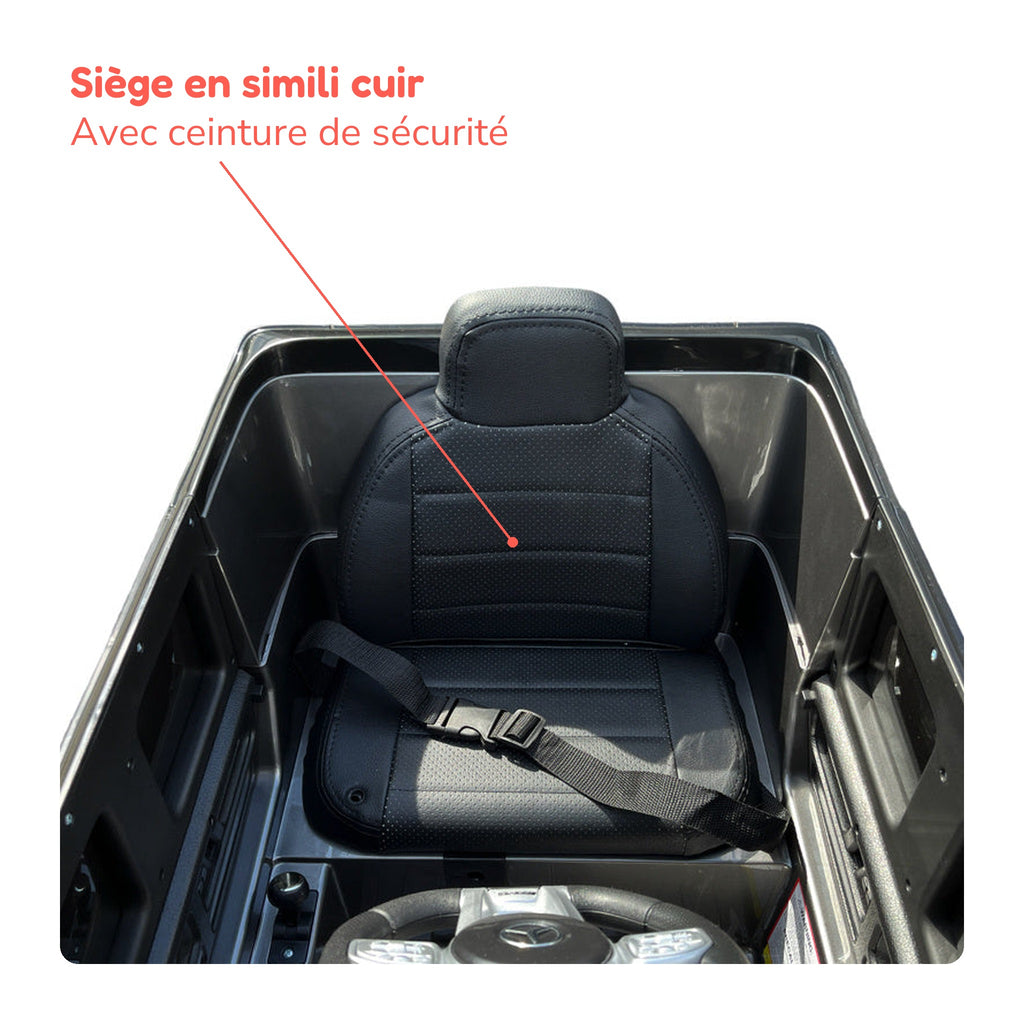 Siège en simili cuir avec ceinture de sécurité du Mercedes G63 enfant