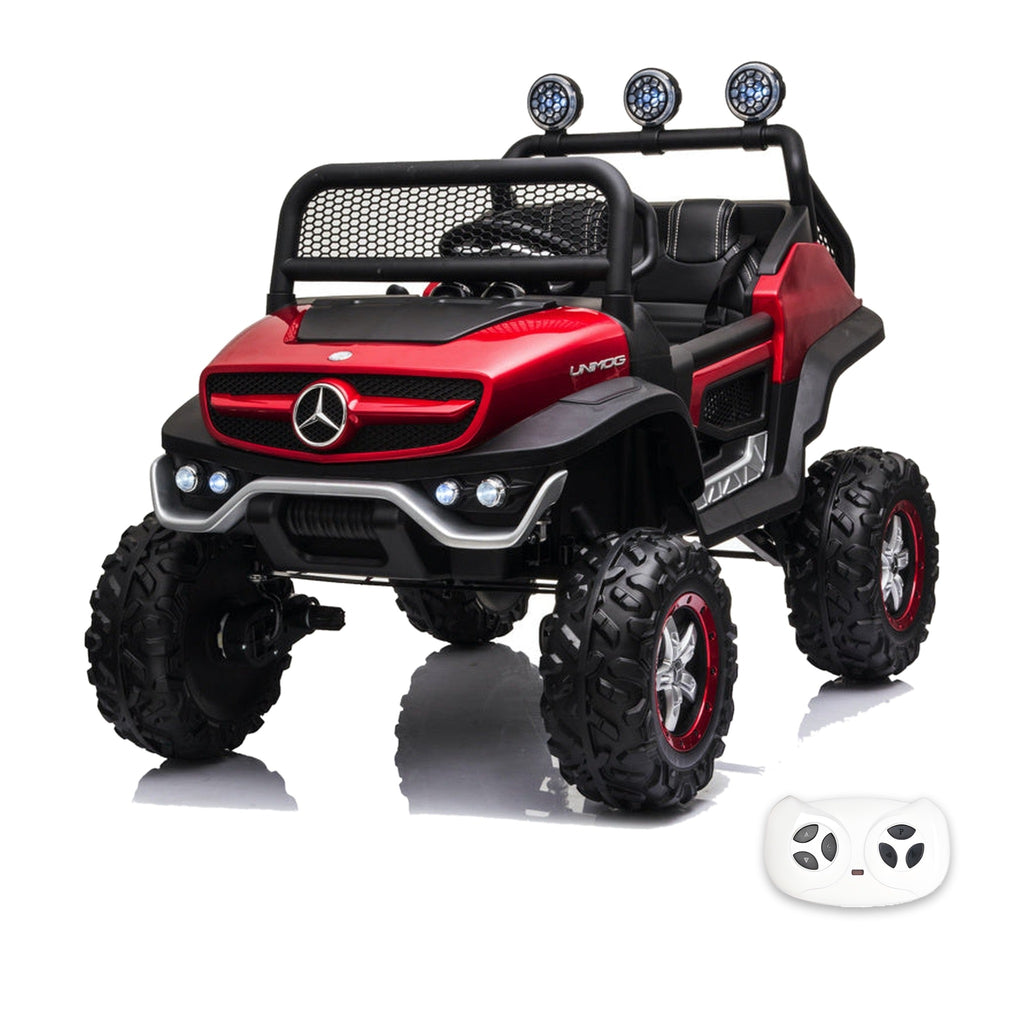 Mercedes Unimog rouge, buggy électrique enfant 12V 4x4 2 places, vue trois quarts avant avec sa télécommande